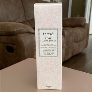 BRAND NEW FRESH “ROSE FLORAL TONER” 😘💃